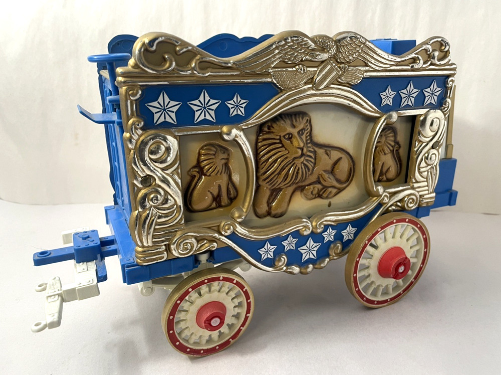 Vintage Jim Beam Circus Wagon Decanter Regal China 1979 Lion 12” AS-IS